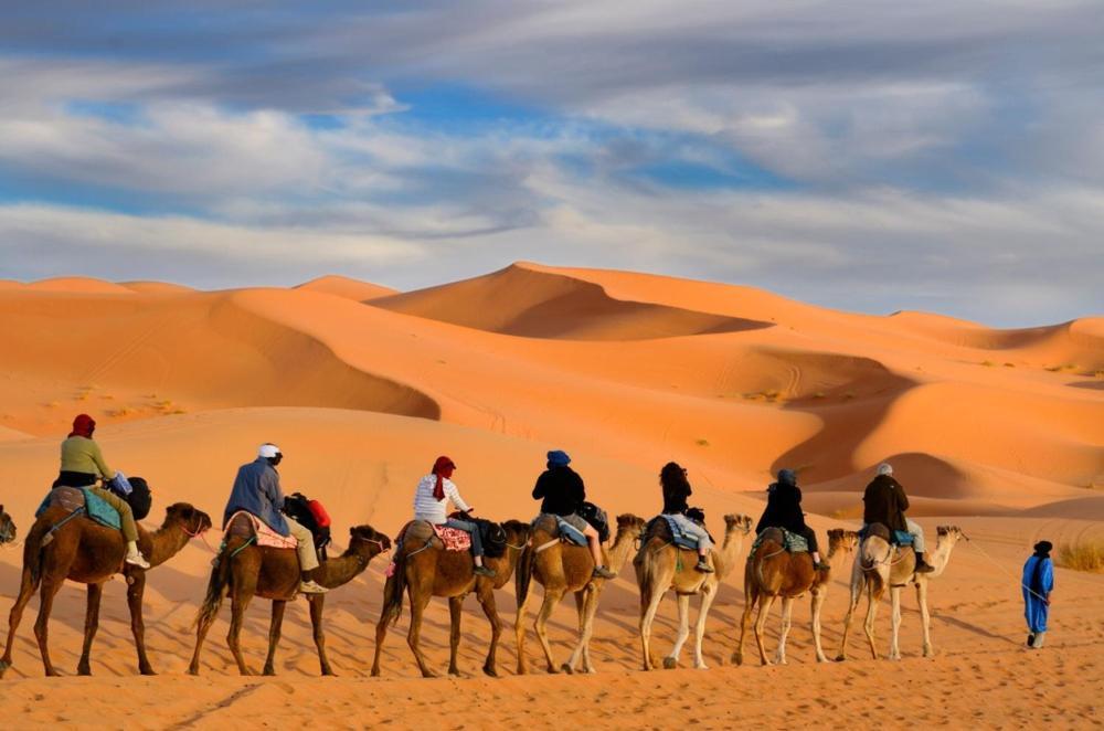 Riad Les Roches Merzouga Exteriér fotografie