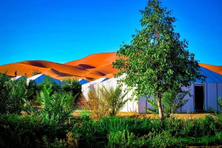 Riad Les Roches Merzouga Exteriér fotografie