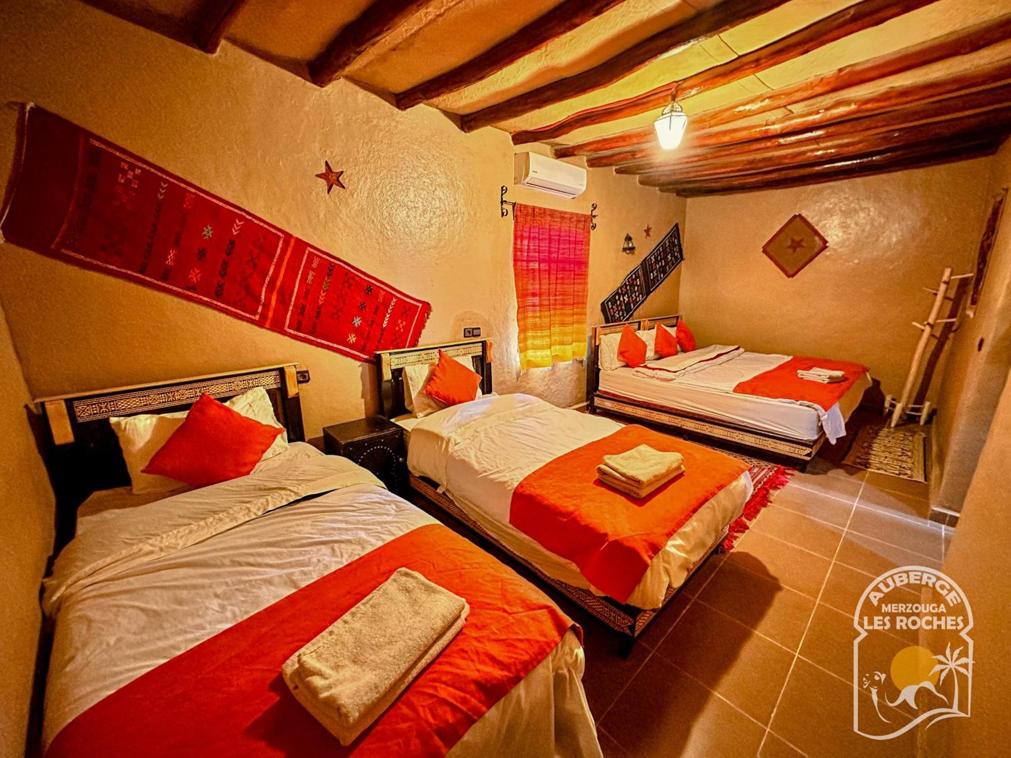 Riad Les Roches Merzouga Exteriér fotografie